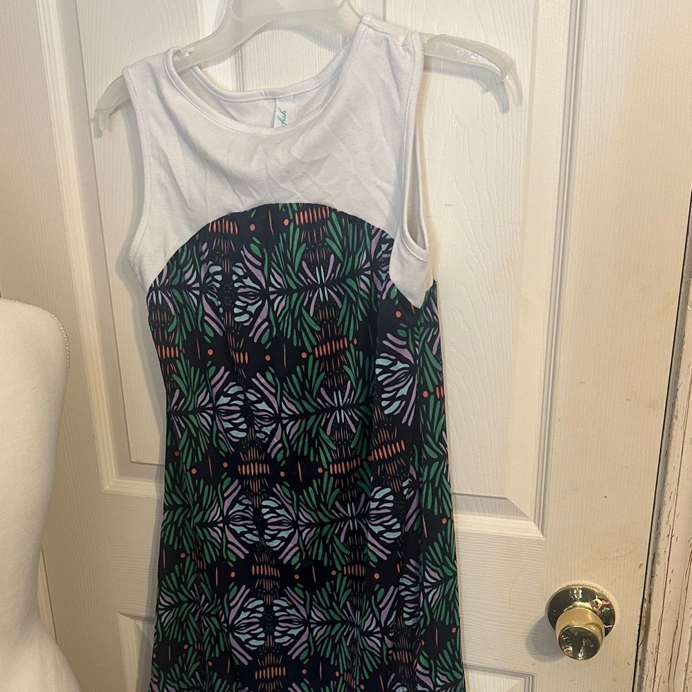 Sleeveless Patterned Dress